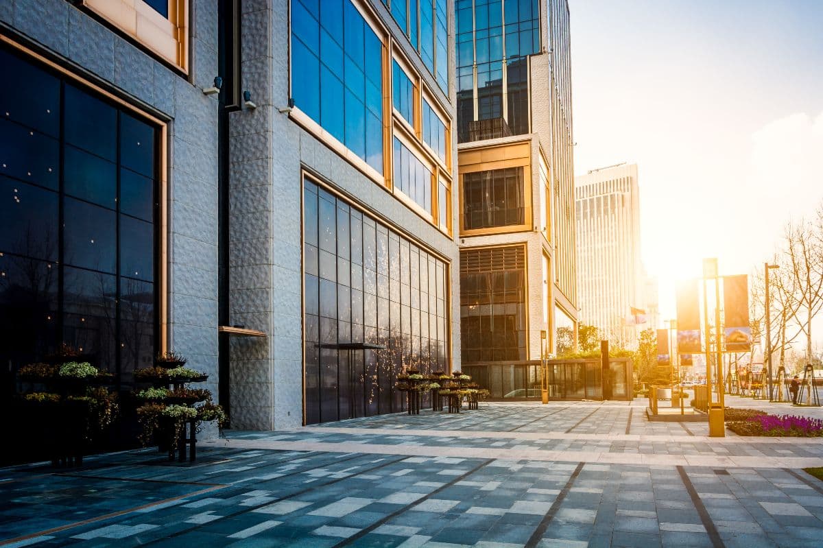 How DealGround's AI Compresses Commercial Real Estate Prospecting from Days to Minutes