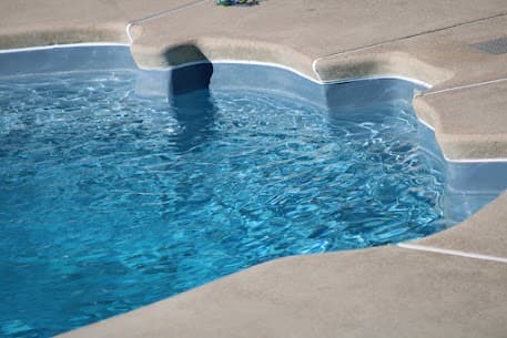 Fiberglass Pools Gain Popularity in Oklahoma Due to Climate Resilience