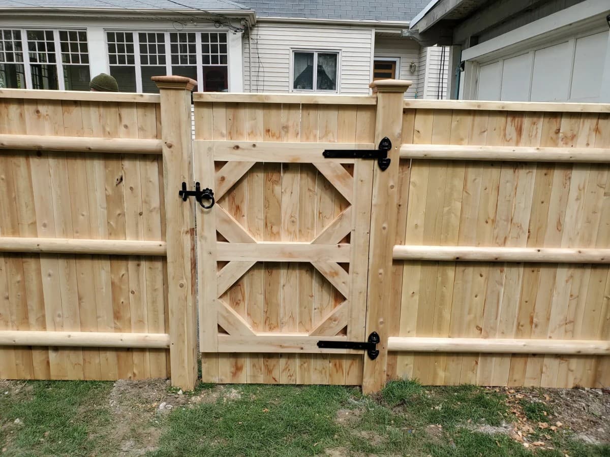 10 Things to Know Before Installing a Privacy Fence in Newburyport This Summer