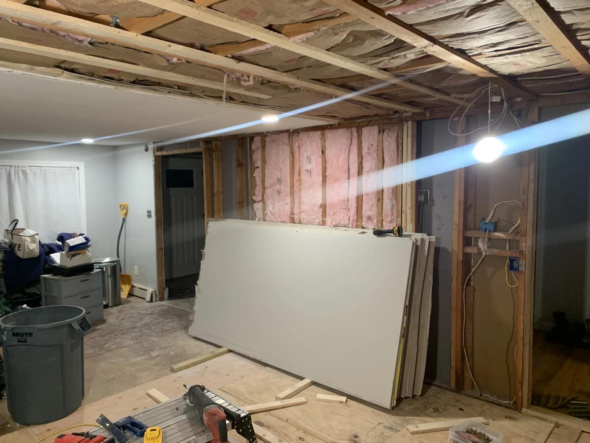 Next Step Property Services Standardizes Single-Tradesman Bathroom Remodels in Derry and Londonderry, NH