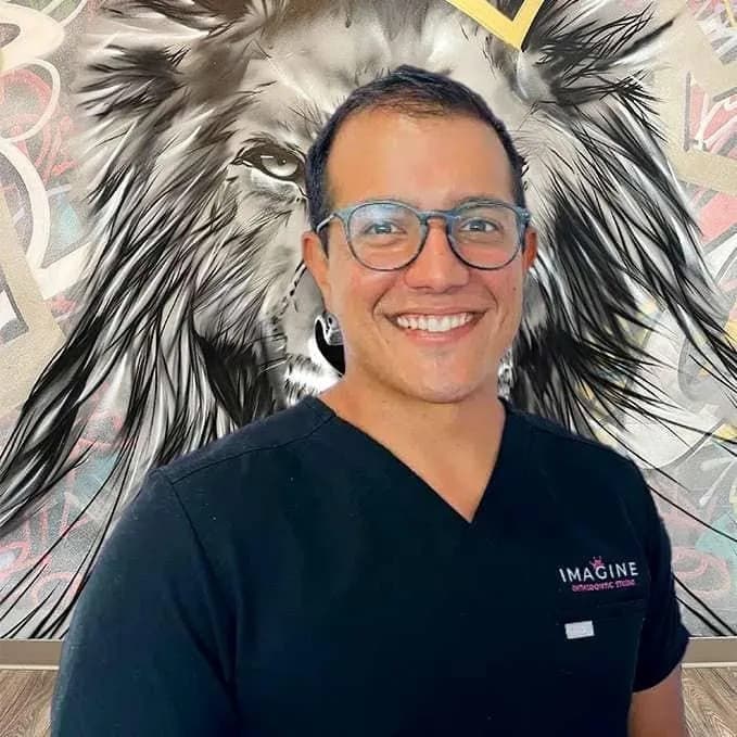 Imagine Orthodontic Studio Offers Comfortable Teeth Whitening in Clearwater, FL